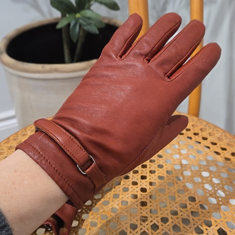 Women's Brown/Cognac Vintage Leather Gloves - Picture 5 of 6